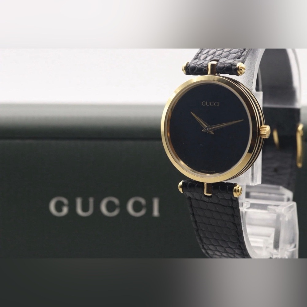 Vintage Gucci 2000M Black and Gold Watch